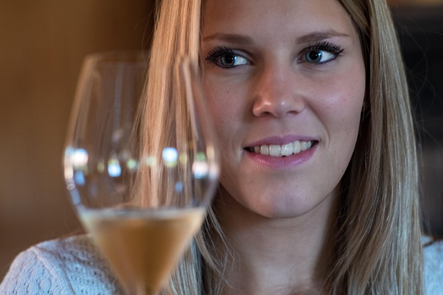 žena prosecco